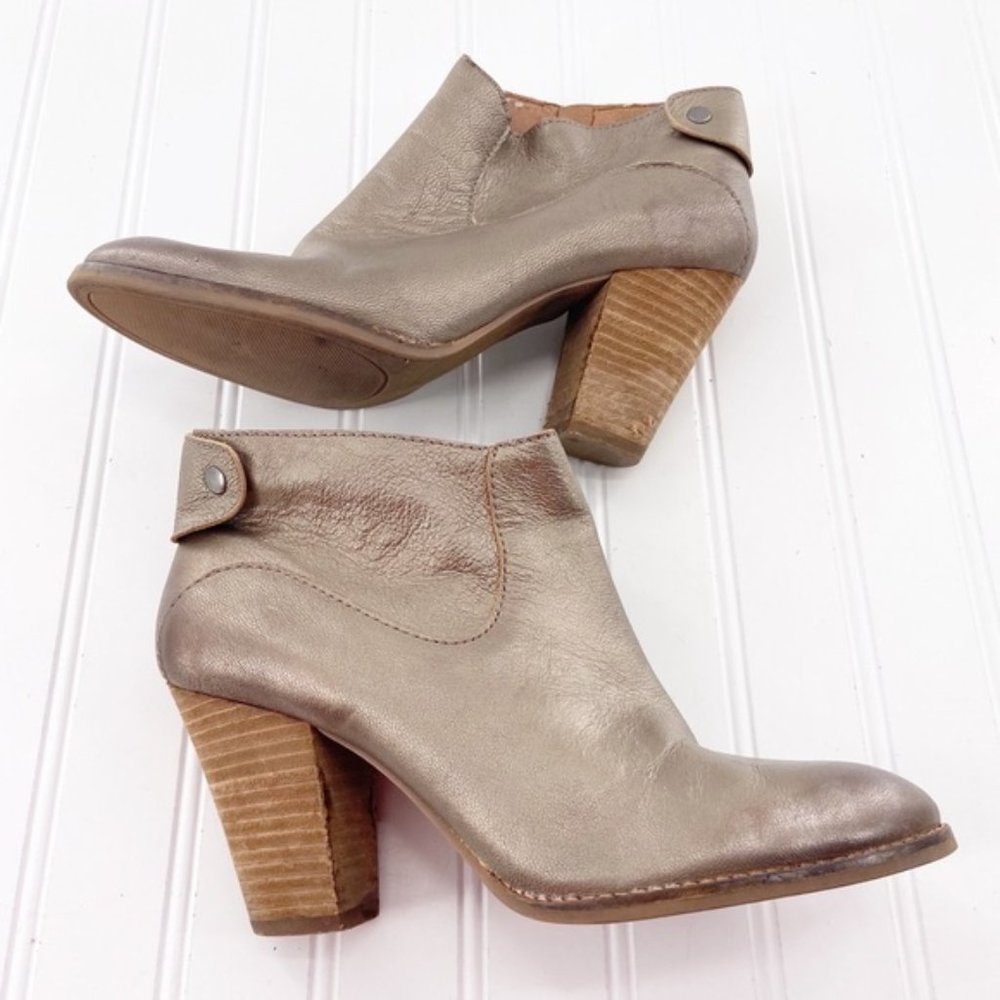 Lucky Brand Ankle Boots size 9.5 Pewter Leather